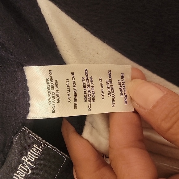 Official Harry Potter Gryffindor Onesie Pajama, Size XS, NWT! - Picture 5 of 12